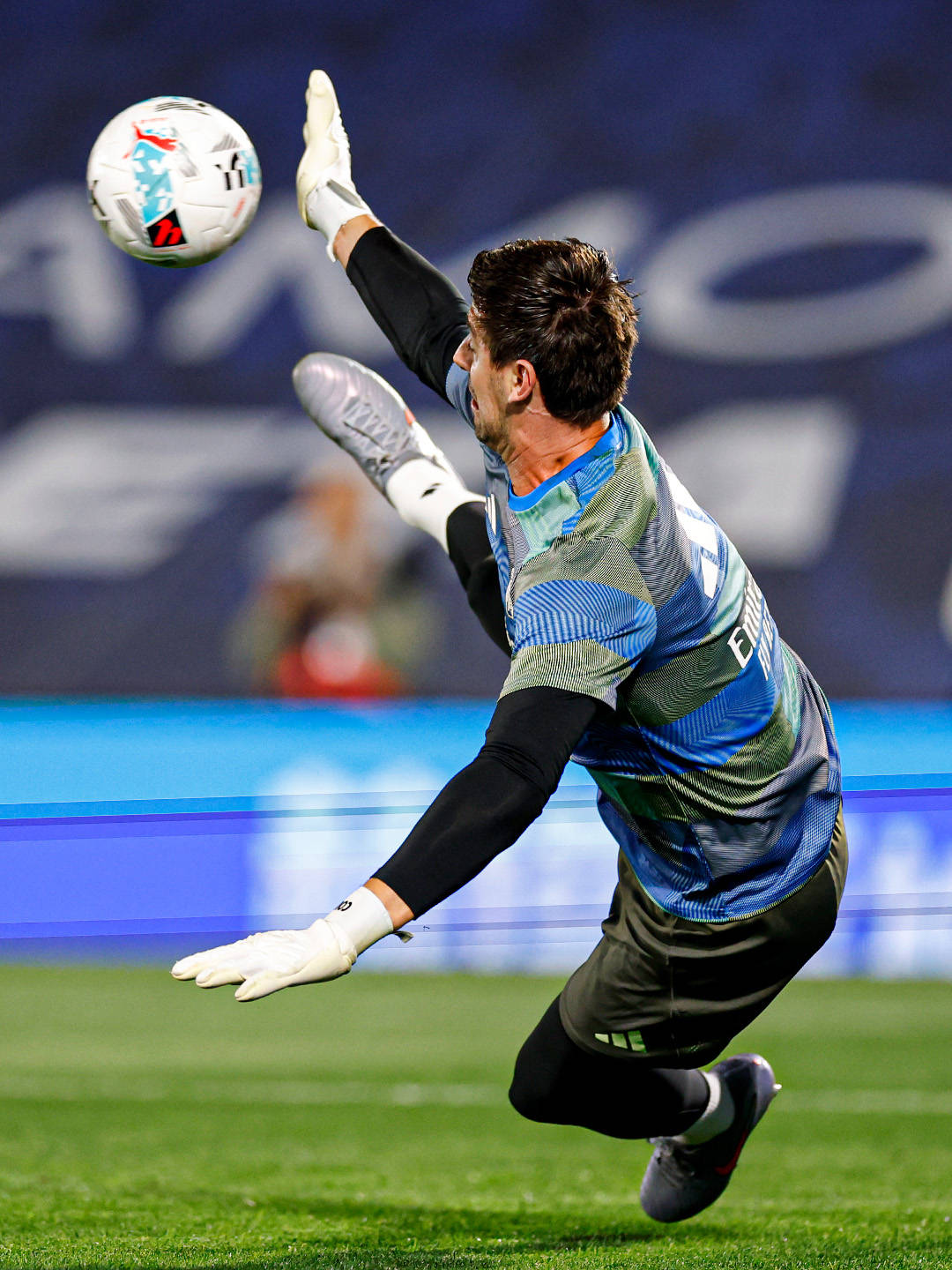 转会期体能课后，皇家马德里复出首秀备战欧冠，目标明确，训练强度明显提升的简单介绍-开云APP